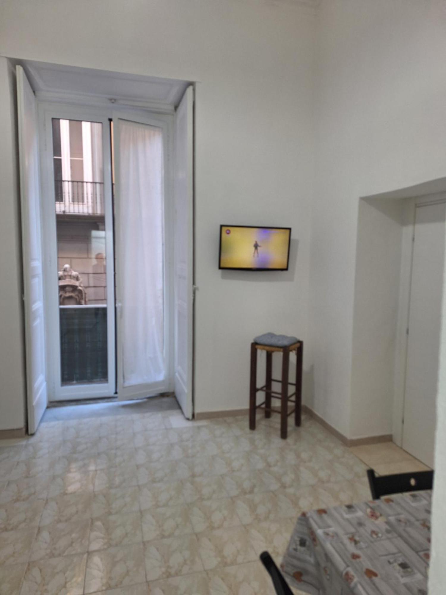 Donna Rita Apartment Napoli Bagian luar foto