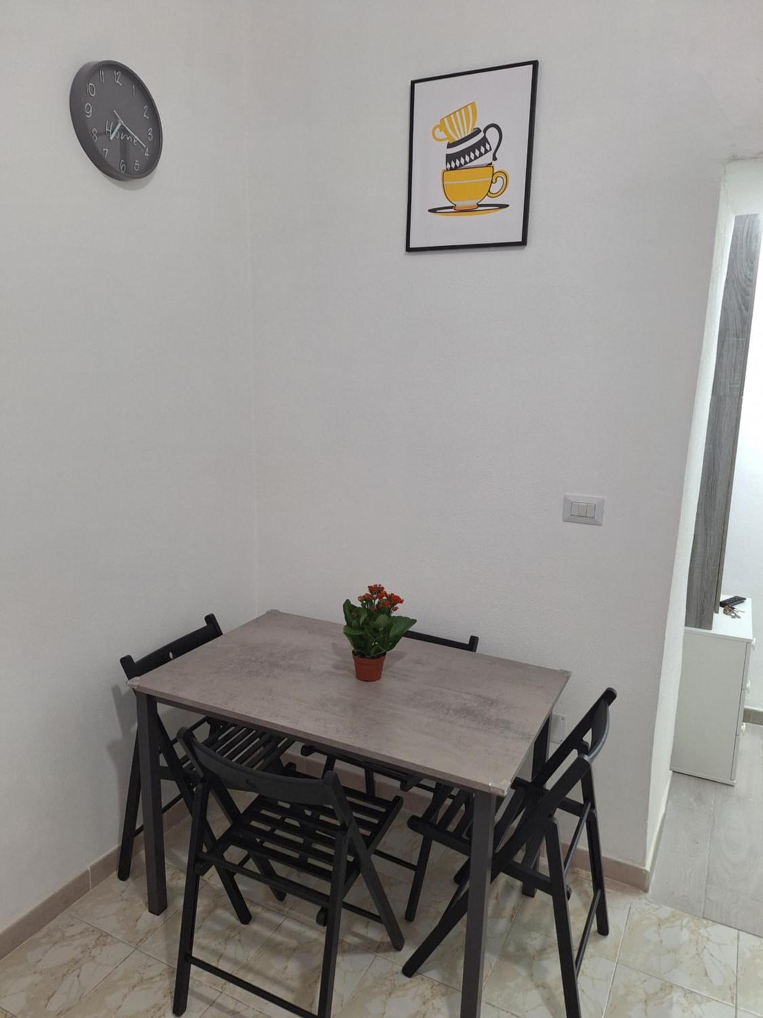 Donna Rita Apartment Napoli Bagian luar foto