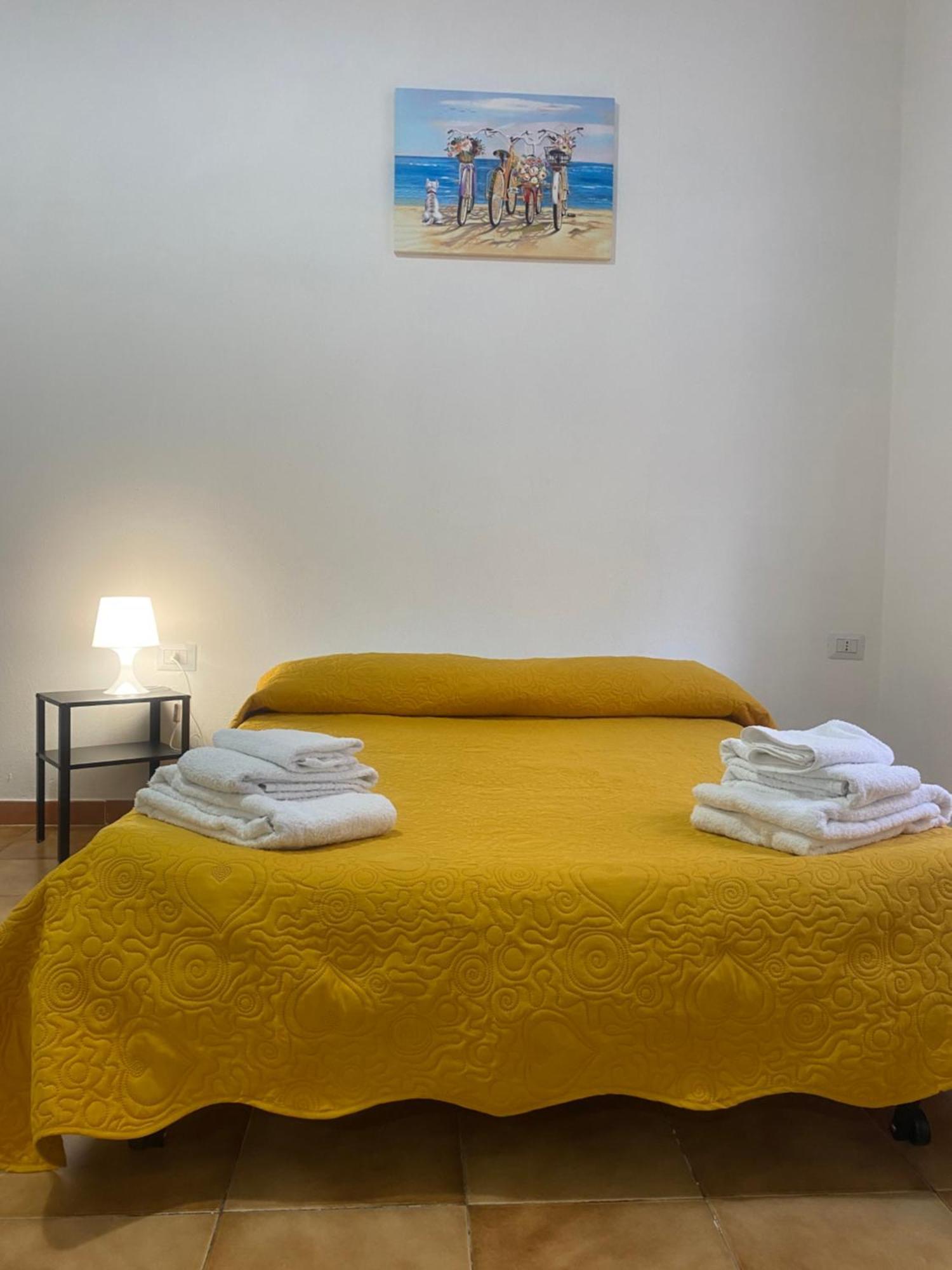 Donna Rita Apartment Napoli Bagian luar foto
